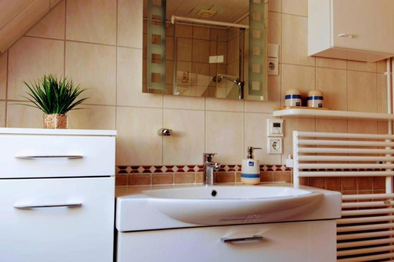 Kleine Auszeit Pellworm Apartment Екстериор снимка